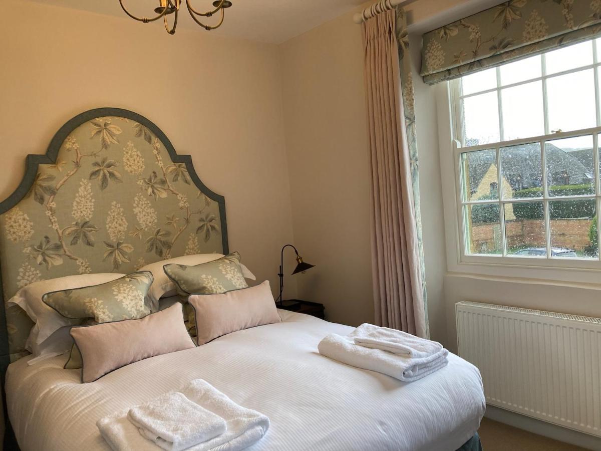 فندق The Seagrave Arms Weston Subedge المظهر الخارجي الصورة