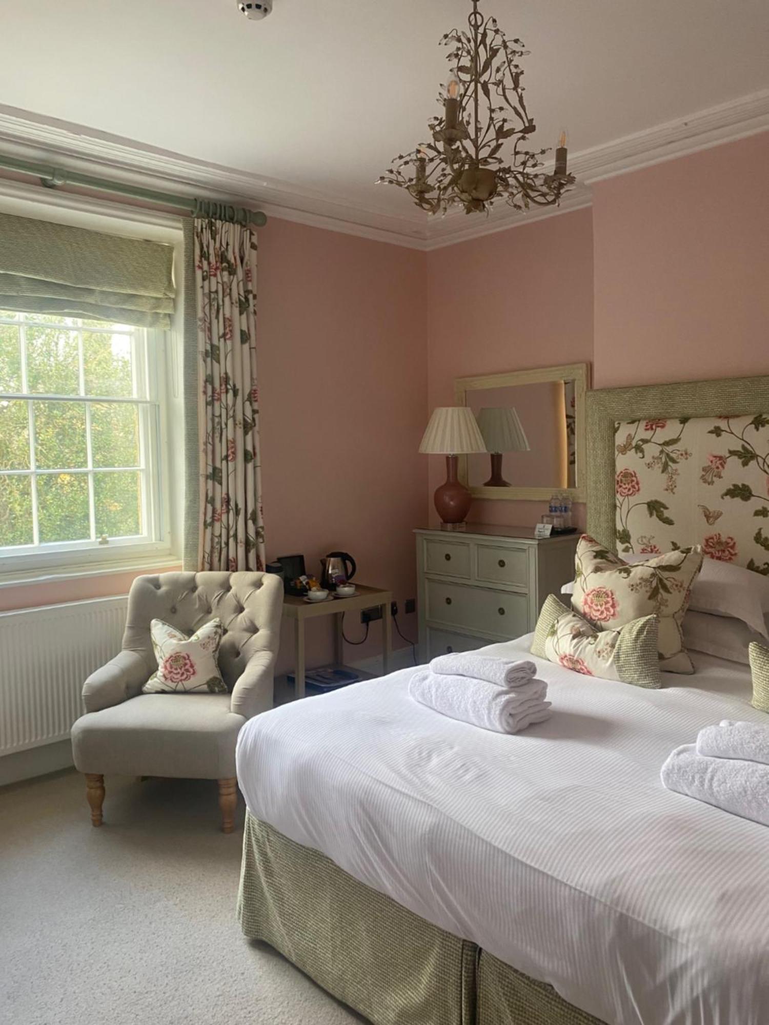 فندق The Seagrave Arms Weston Subedge المظهر الخارجي الصورة