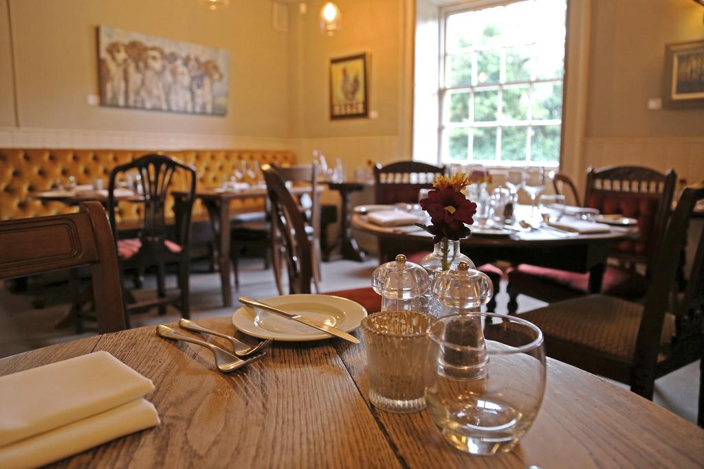 فندق The Seagrave Arms Weston Subedge المظهر الخارجي الصورة